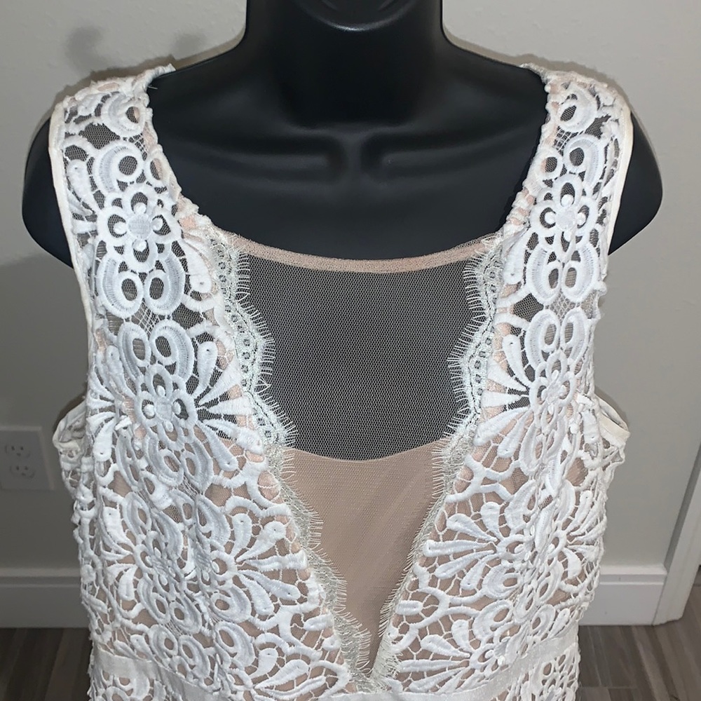 Adrianna Papell white lace holiday party dress 16 - Picture 2 of 6